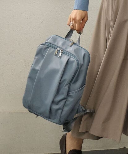 BKRAG02160 MK MICHEL KLEIN BAG [15L/撥水/A4収納可]フロントタックデザインコンパクトリュック