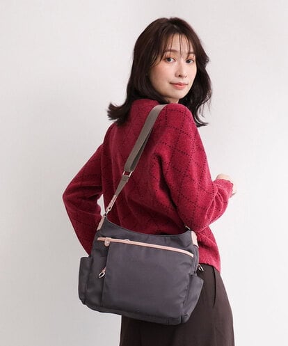 BKRAG94160  [撥水/軽量]アクセントレザーショルダーバッグ