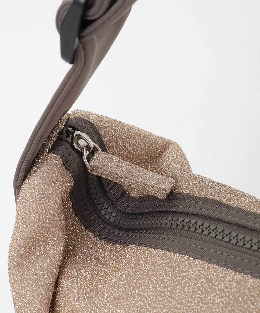 BPRAG01130 MK MICHEL KLEIN BAG(MK ミッシェルクラン バッグ) [300g以下の軽量]タグアクセントラメボディバッグ ベージュ