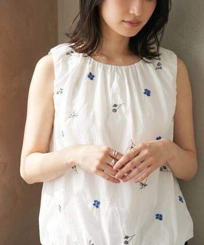 CTBID01060  フラワー刺繍 バルーンノースリーブブラウス