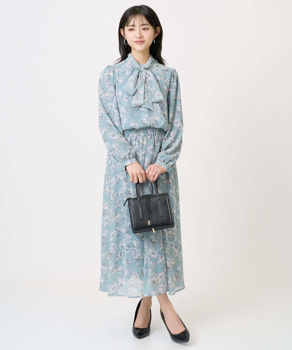 F1BGD01140 MK MICHEL KLEIN(小さいサイズ)(メゾン ドゥ サンク) 【小さいサイズ】ボウタイ付き花柄シフォンブラウス/洗濯機で洗える ミントブルー