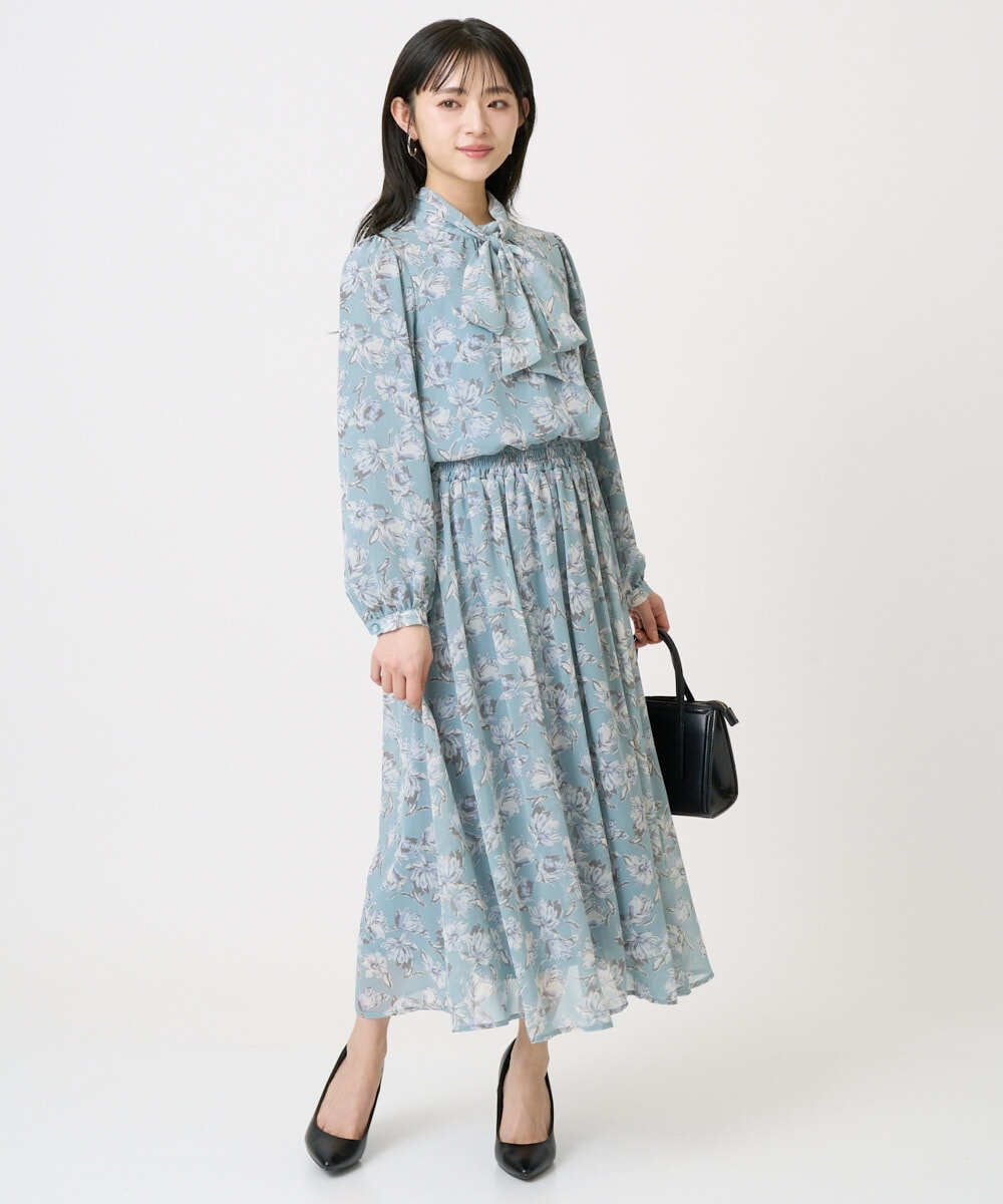 F1BGD01140 MK MICHEL KLEIN(小さいサイズ)(メゾン ドゥ サンク) 【小さいサイズ】ボウタイ付き花柄シフォンブラウス/洗濯機で洗える ミントブルー
