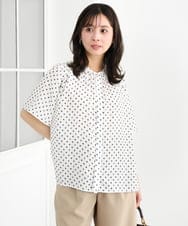 F1BGD51150 MK MICHEL KLEIN(小さいサイズ)(メゾン ドゥ サンク) 【小さいサイズ】[UVカット/接触冷感/洗濯機で洗える]フレアスリーブ幾何柄ブラウス ネイビー