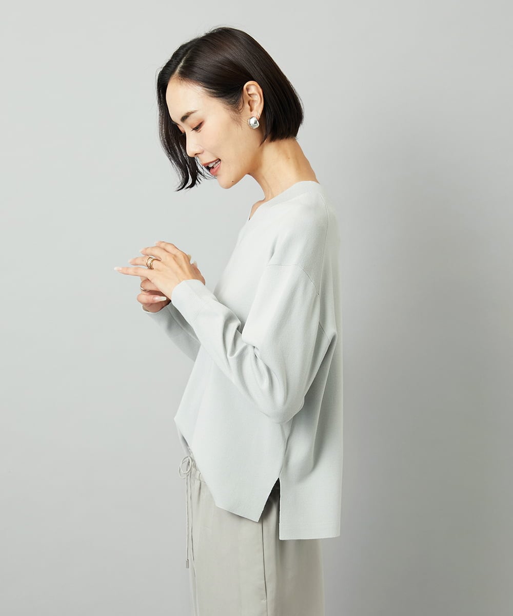 F6FAD23210 MICHEL KLEIN(小さいサイズ)(メゾン ドゥ サンク) [小さいサイズ]Vネックニット ライトブルー