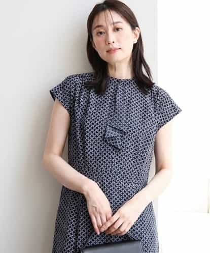FIEJD31120  幾何柄ボウタイ風フレアワンピース/UVカット/洗濯機で洗える/WEB限定サイズあり