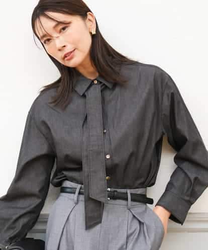 FKBAG56160 MK MICHEL KLEIN [洗える]ボウタイ付きデニムライクシャツブラウス