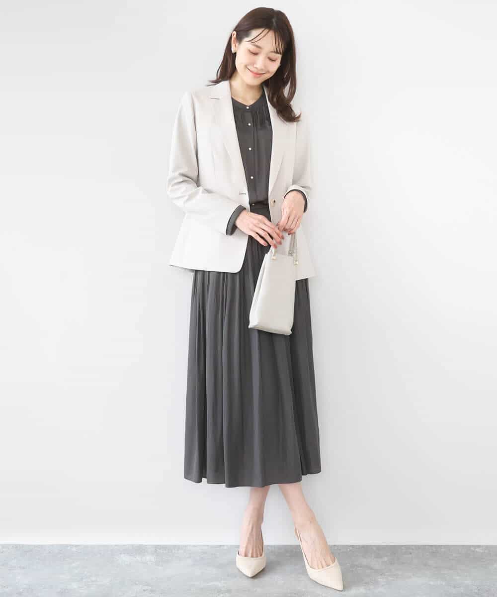 FKBGD35140 MK MICHEL KLEIN(MK ミッシェルクラン) [瞬美シリーズ/UVカット/接触冷感/洗える]バンドカラーサテンブラウス ベージュ