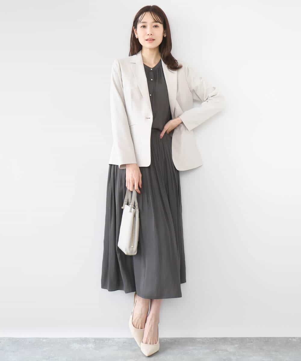 FKBGD35140 MK MICHEL KLEIN(MK ミッシェルクラン) [瞬美シリーズ/UVカット/接触冷感/洗える]バンドカラーサテンブラウス ベージュ