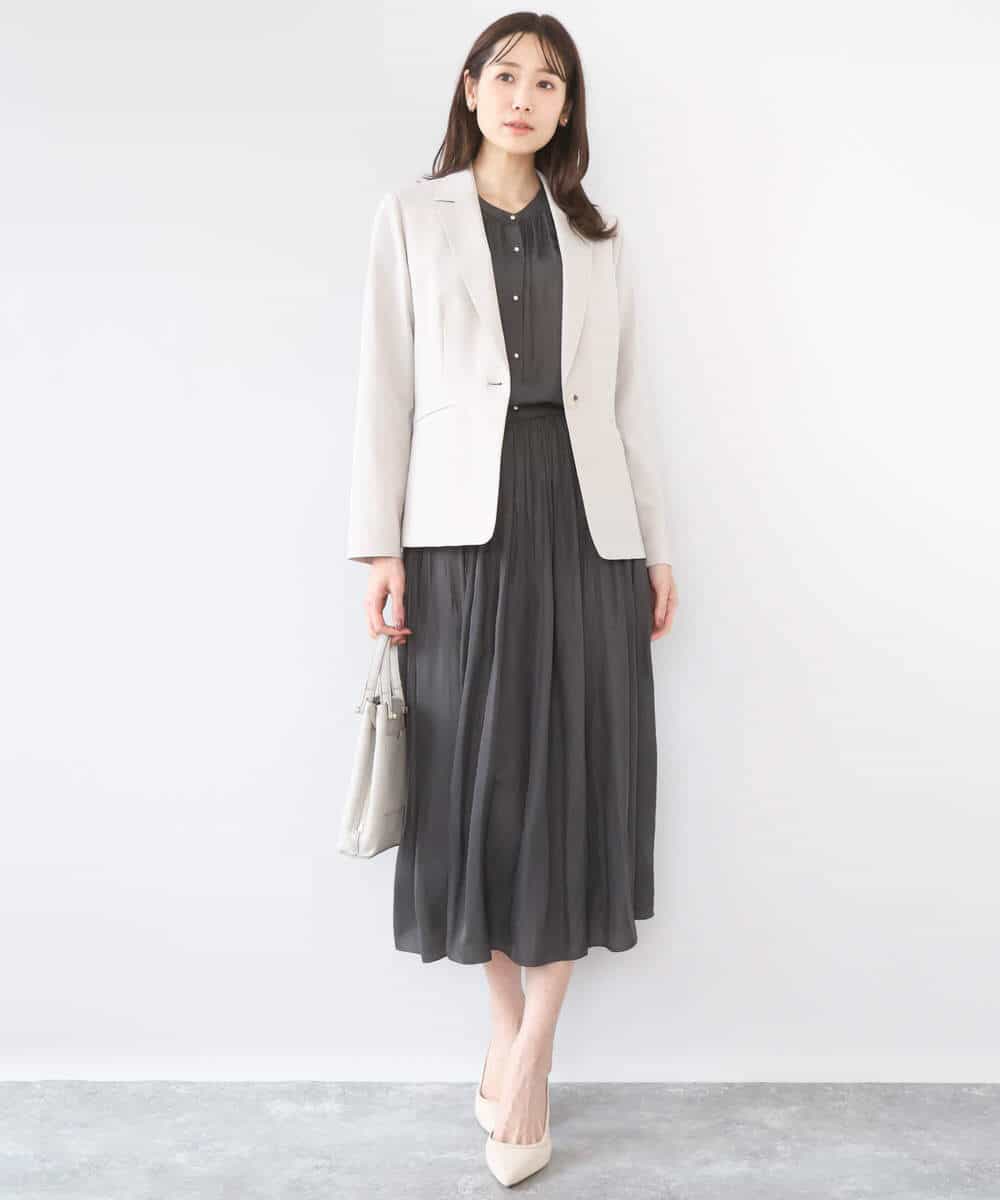 FKBGD35140 MK MICHEL KLEIN(MK ミッシェルクラン) [瞬美シリーズ/UVカット/接触冷感/洗える]バンドカラーサテンブラウス ベージュ