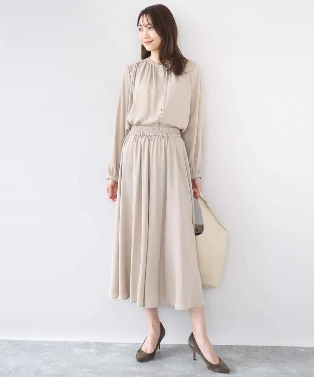 FKBGD35140 MK MICHEL KLEIN(MK ミッシェルクラン) [瞬美シリーズ/UVカット/接触冷感/洗える]バンドカラーサテンブラウス ベージュ