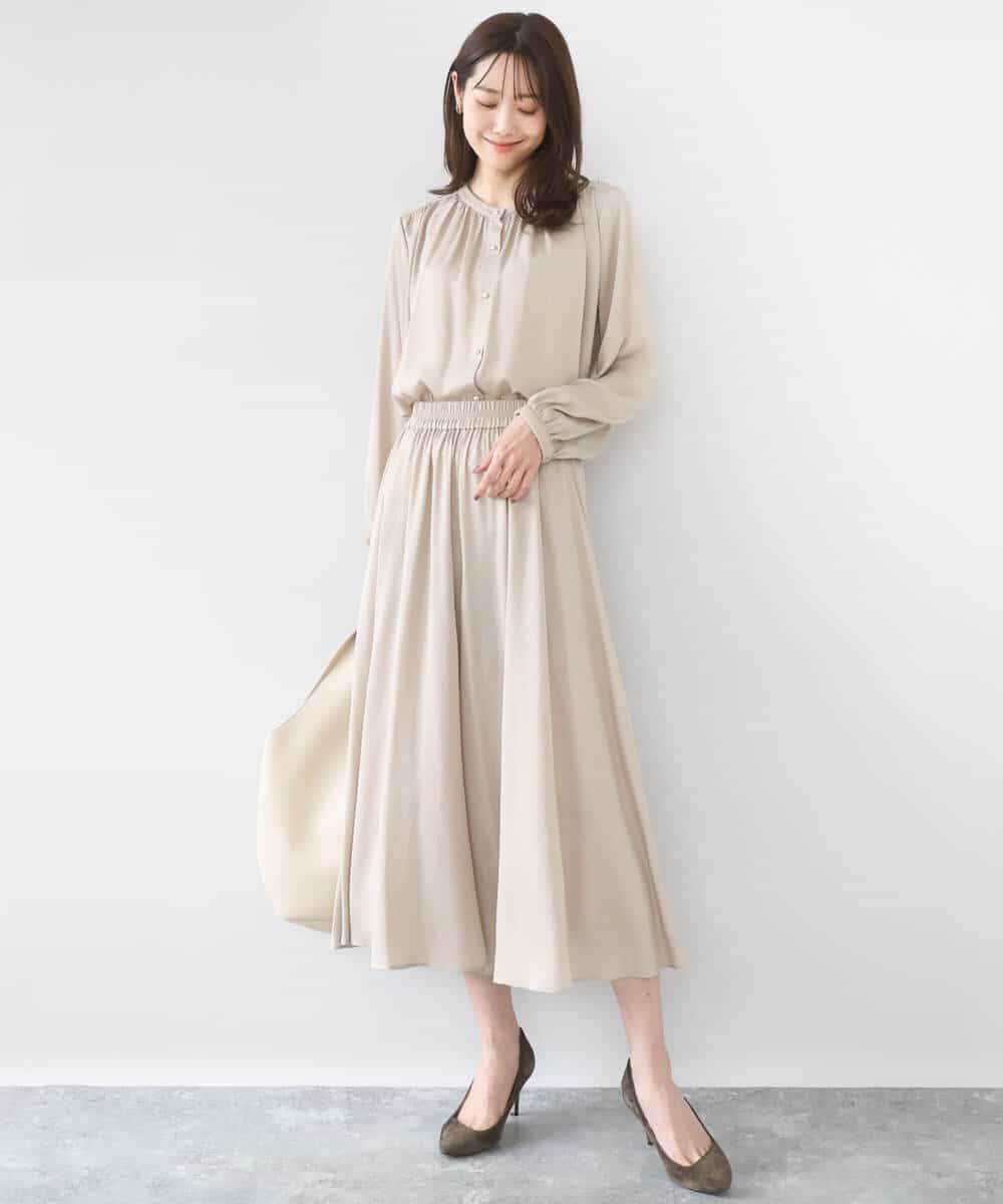 FKBGD35140 MK MICHEL KLEIN(MK ミッシェルクラン) [瞬美シリーズ/UVカット/接触冷感/洗える]バンドカラーサテンブラウス ベージュ