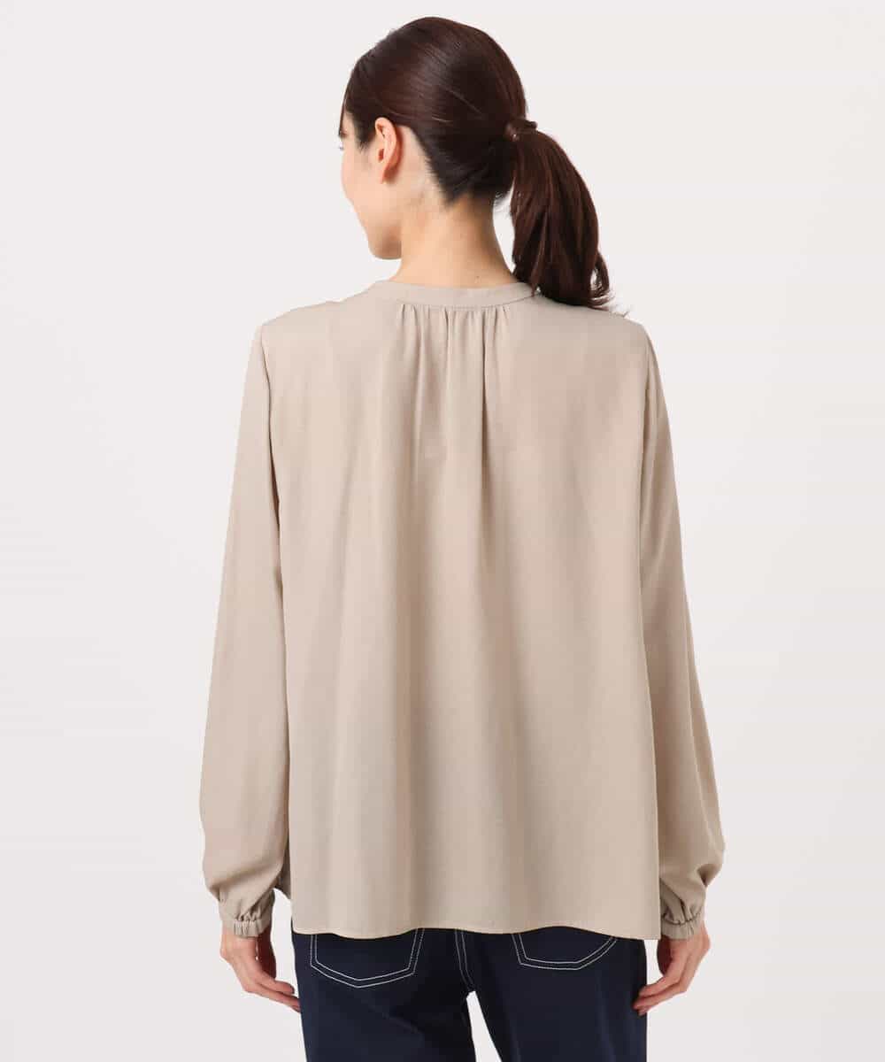 FKBGD35140 MK MICHEL KLEIN(MK ミッシェルクラン) [瞬美シリーズ/UVカット/接触冷感/洗える]バンドカラーサテンブラウス ベージュ