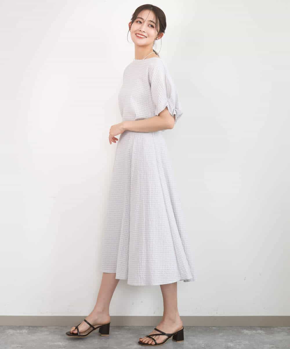 FKBGD45160 MK MICHEL KLEIN(MK ミッシェルクラン) [洗える]シアーチェック柄タックスリーブブラウス ライトグレー