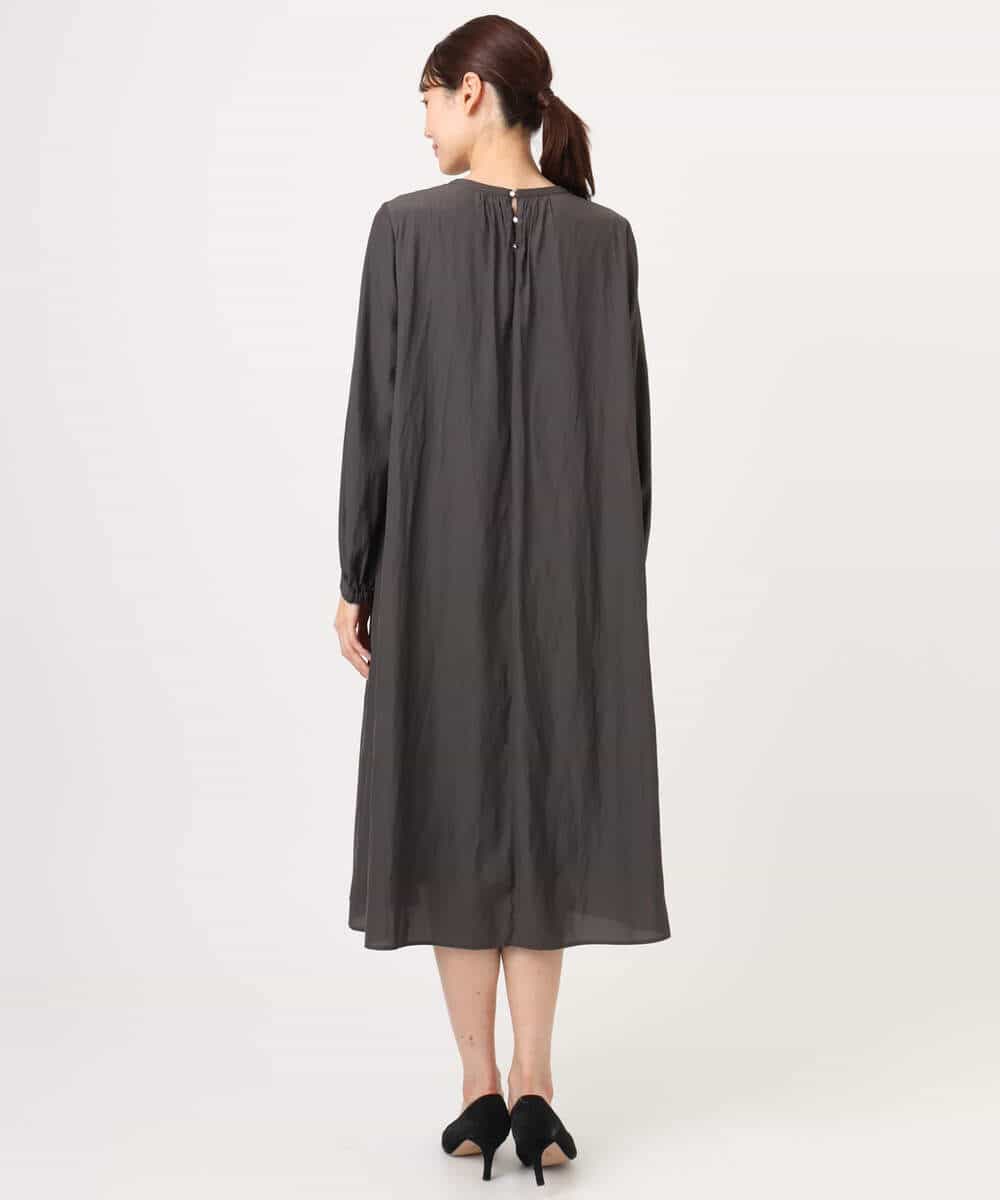 FKEGD26210 MK MICHEL KLEIN(MK ミッシェルクラン) [洗える]サテンギャザーワンピース ダークグレー