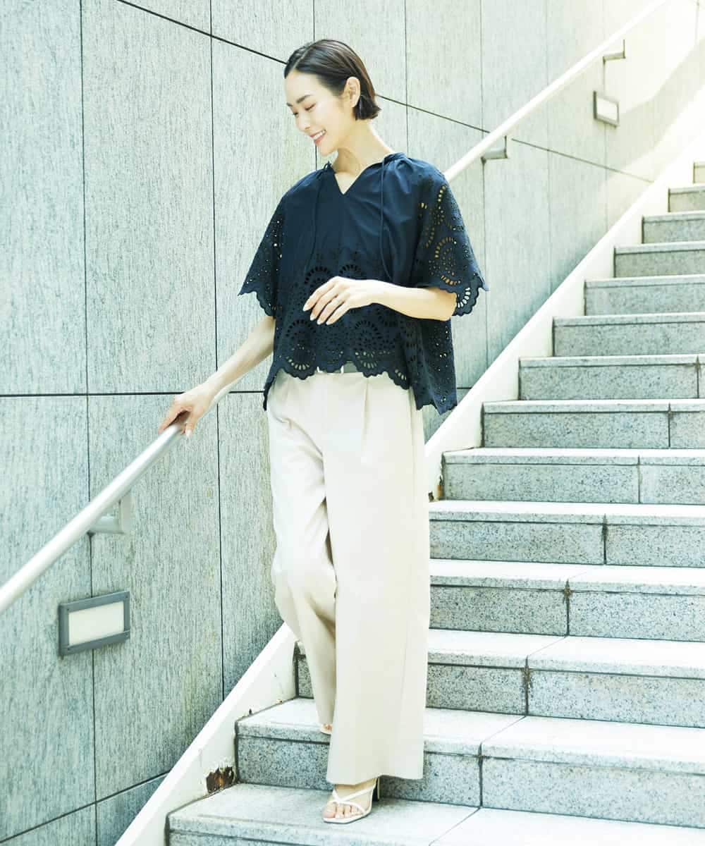 FMBGF08260 MICHEL KLEIN(ミッシェルクラン) スカラップレースブラウス ネイビー