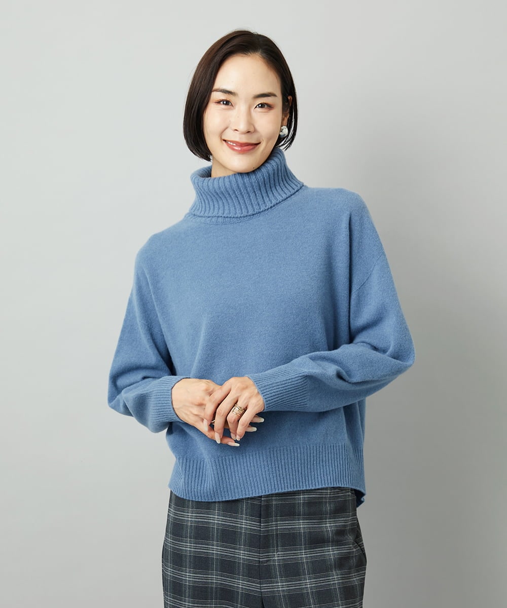 FMFAD28230 MICHEL KLEIN(ミッシェルクラン) ハイネックニット ブルー