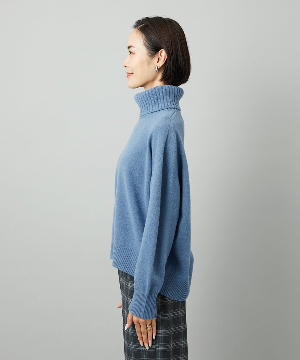 FMFAD28230 MICHEL KLEIN(ミッシェルクラン) ハイネックニット ブルー