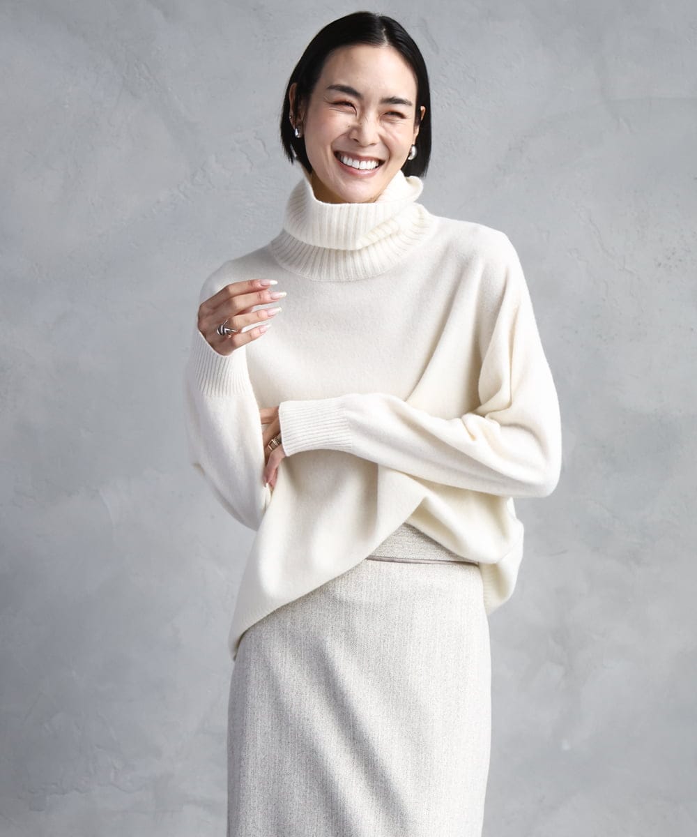 FMFAD28230 MICHEL KLEIN(ミッシェルクラン) ハイネックニット ブルー