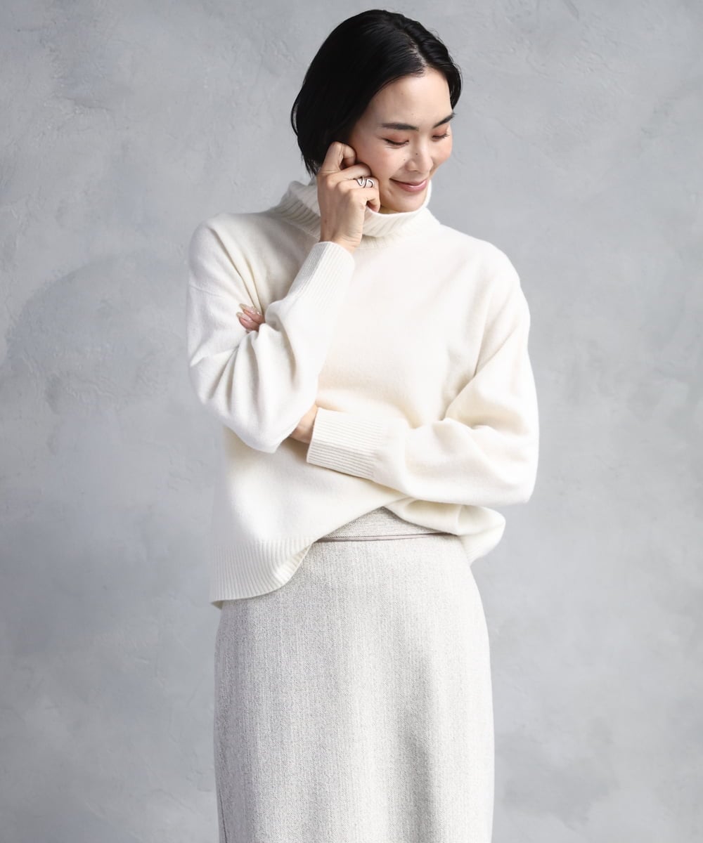 FMFAD28230 MICHEL KLEIN(ミッシェルクラン) ハイネックニット ブルー