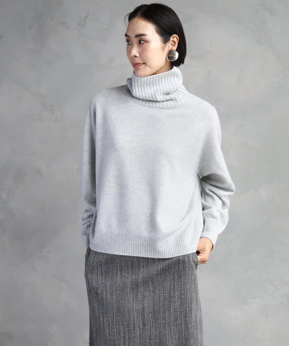 FMFAD28230 MICHEL KLEIN(ミッシェルクラン) ハイネックニット ブルー