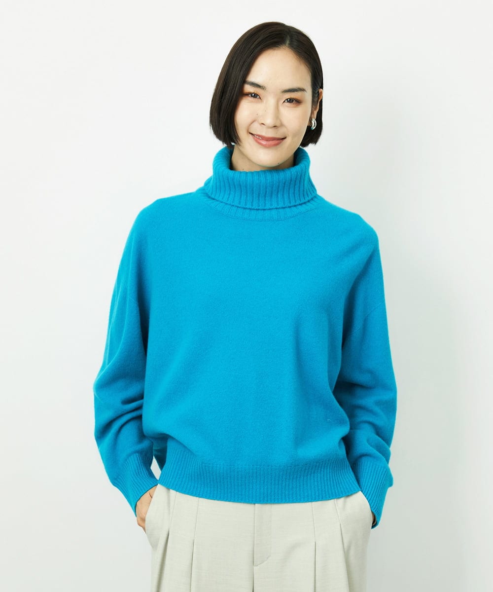 FMFAD28230 MICHEL KLEIN(ミッシェルクラン) ハイネックニット ブルー
