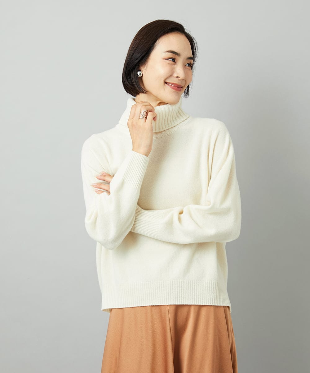 FMFAD28230 MICHEL KLEIN(ミッシェルクラン) ハイネックニット アイボリー