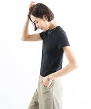 FMKGD07120 MICHEL KLEIN(ミッシェルクラン) [遮熱効果素材]クリーンシルエットTシャツ ブラック