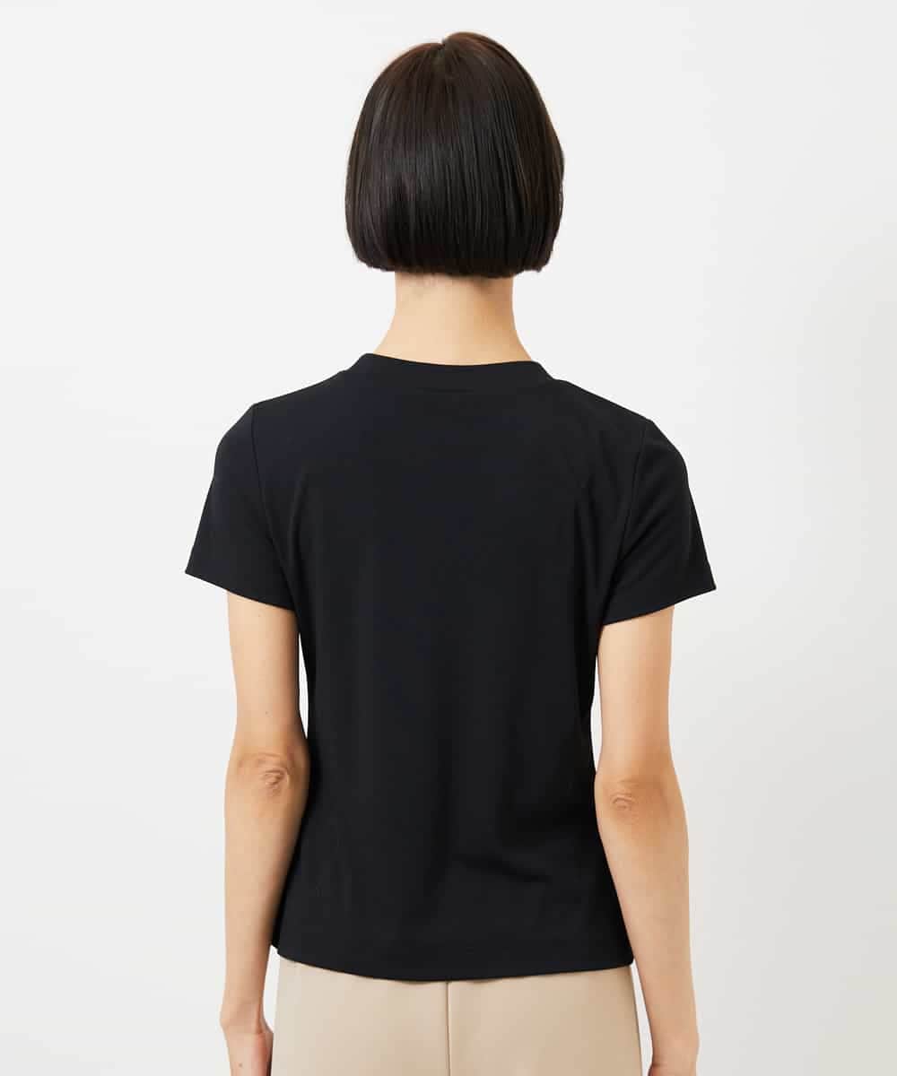 FMKGD07120 MICHEL KLEIN(ミッシェルクラン) [遮熱効果素材]クリーンシルエットTシャツ ブラック
