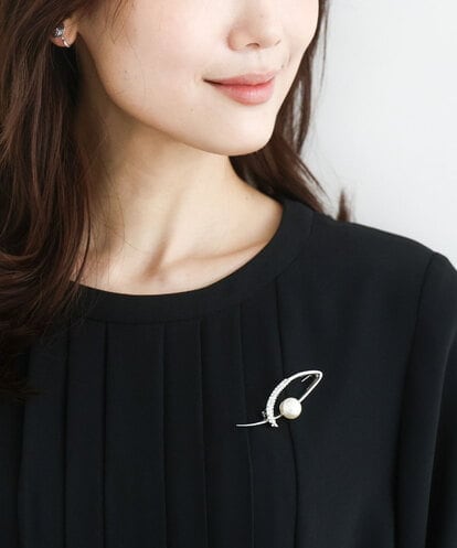 FR2FD92045 MK MICHEL KLEIN リーフモチーフブローチ