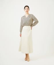 GBBEE03330 Sybilla(シビラ) ランダムドットプリントブラウス ブラック×ベージュ