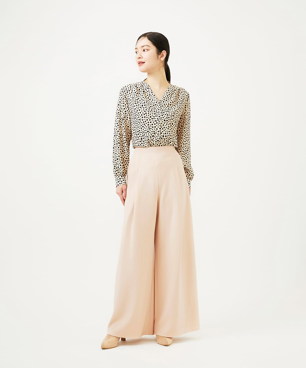 GBBEE03330 Sybilla(シビラ) ランダムドットプリントブラウス ブラック×ベージュ
