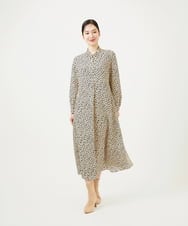 GBEEE03630 Sybilla(シビラ) ランダムドットプリントドレス ブラック×ベージュ