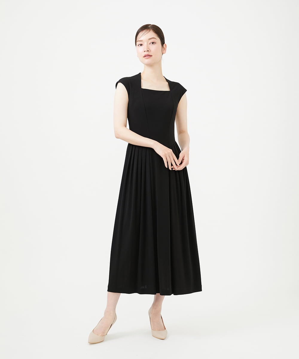 GDPAG90500 Sybilla(シビラ) 【メディア着用】ストレッチスクエアネックドレス ブラック
