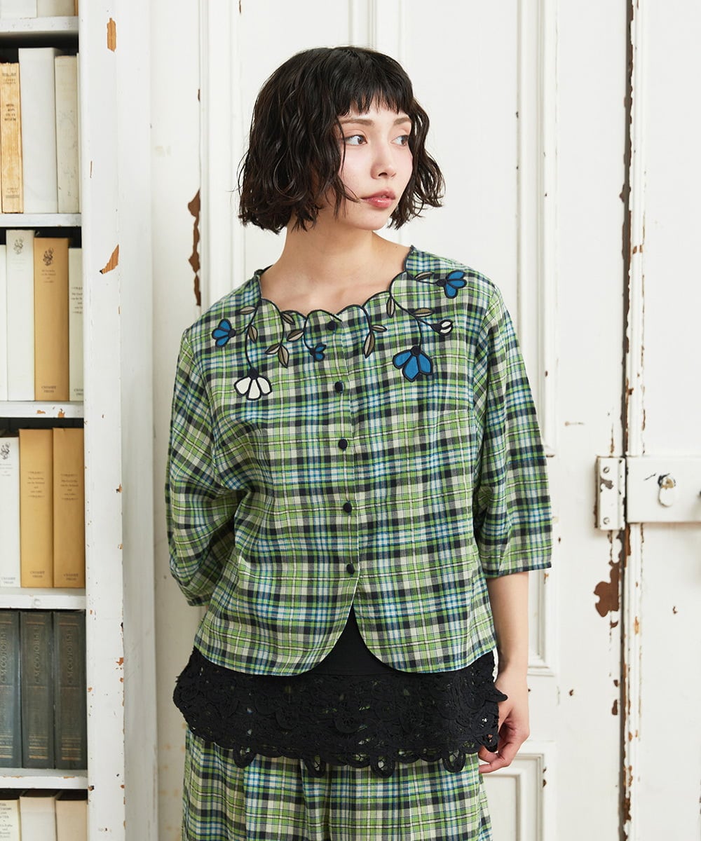 GJBGE02220 Jocomomola(ホコモモラ) Dulcinea チェックフラワースカラップ刺繍ブラウス グリーン×ブルー
