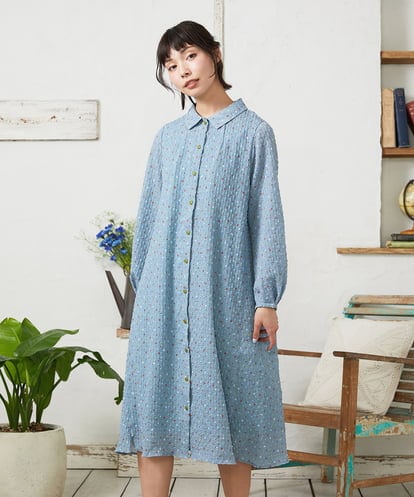 GJEFD34300  エンボスドットシャツワンピース