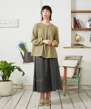 GJHFD33180 Jocomomola(ホコモモラ) Facil 刺繍入りツイルフレアスカート ダークグレー