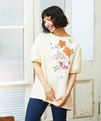 GJKGE45170 Jocomomola 【接触冷感】Fresco 天竺フラワーアップリケTシャツ