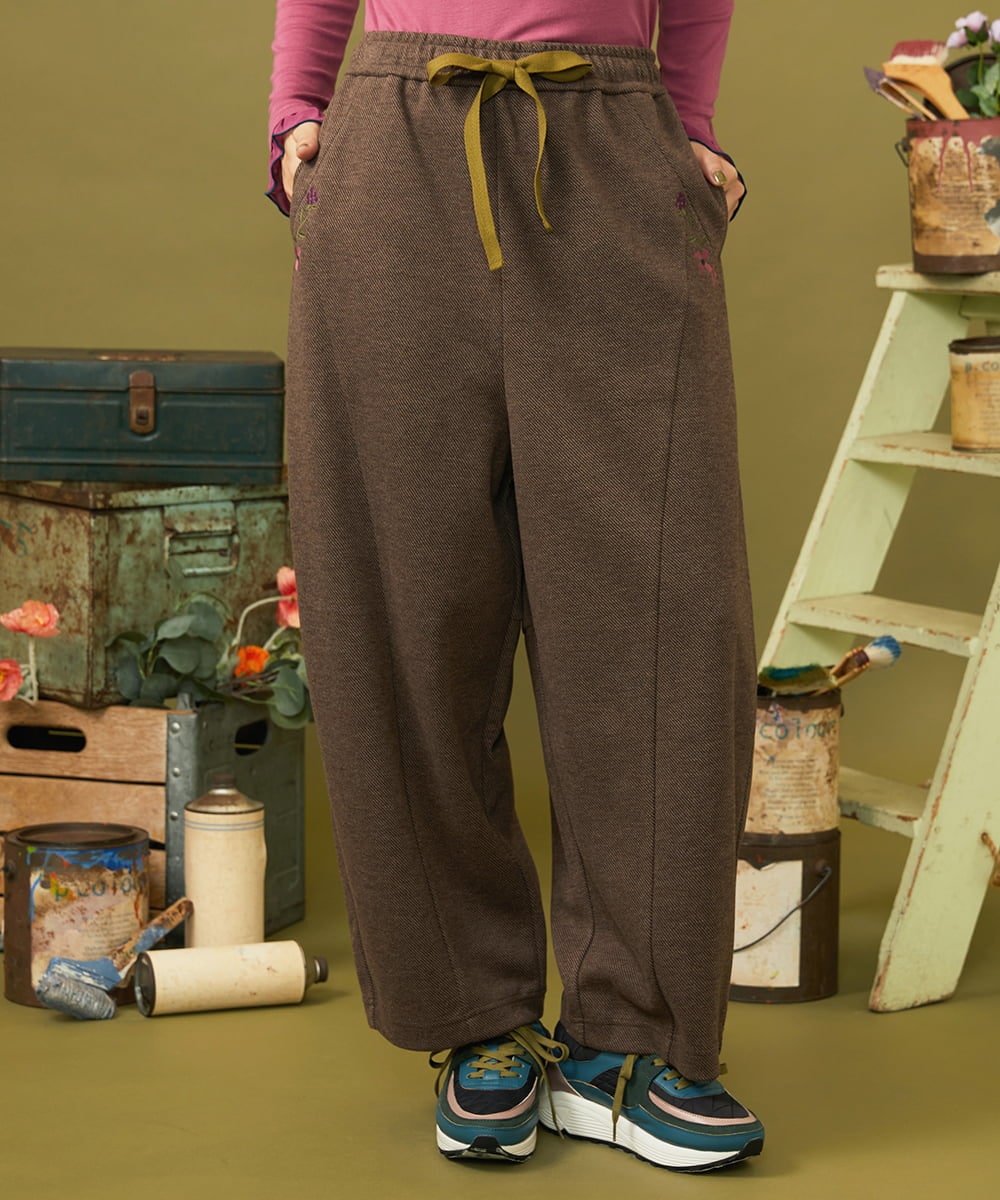 GJLAH43200 Jocomomola(ホコモモラ) 【先行予約】カットソーフラワー刺繍パンツ ブラウン