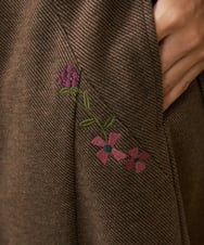 GJLAH43200 Jocomomola(ホコモモラ) 【先行予約】カットソーフラワー刺繍パンツ ブラウン