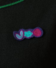 GJSAG30220 Jocomomola(ホコモモラ) LANABLEND ブローチ付きクルーネックカーディガン ブラック