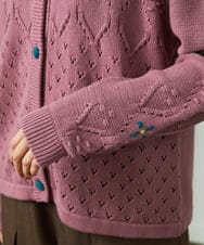 GJSDD30220 Jocomomola(ホコモモラ) フラワー刺繍ケーブルニットカーディガン ピンク