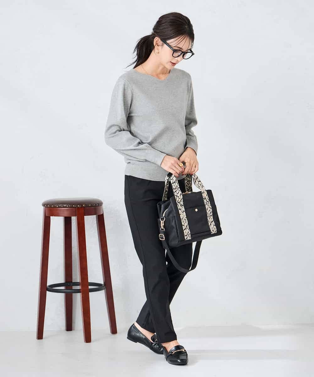K2FAD59039 a.v.v(アー・ヴェ・ヴェ) 【洗える】Vネックパフスリーブニット レッド