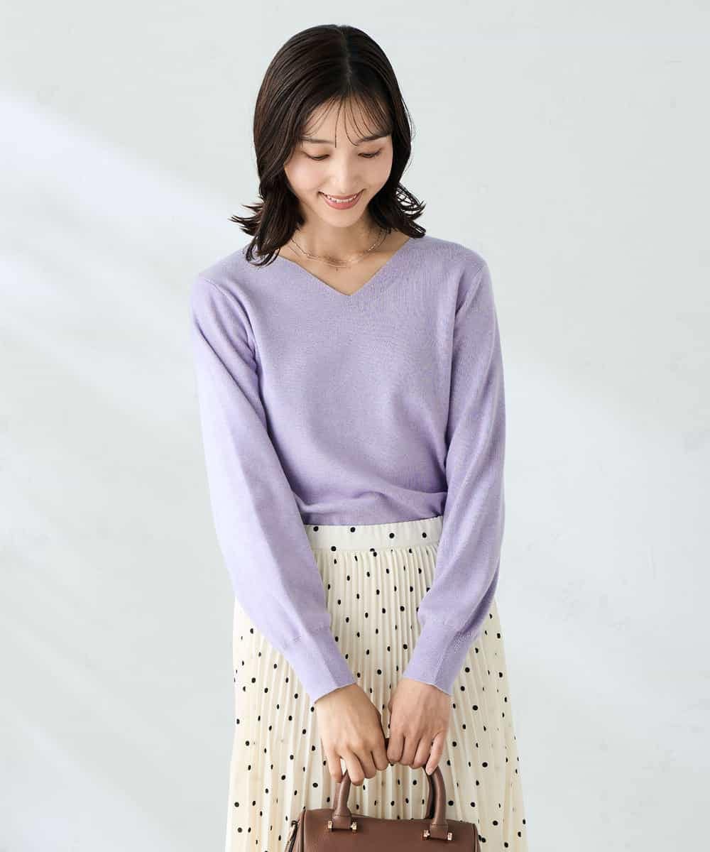 K2FAD79039 a.v.v(アー・ヴェ・ヴェ) 【洗える】Vネック美ラクるパフスリーブニット【WEB限定】 ラベンダー