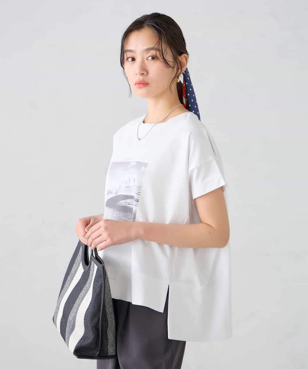 K2KGD39035 a.v.v(アー・ヴェ・ヴェ) ゆるプリントTシャツ アイボリー（フォト）