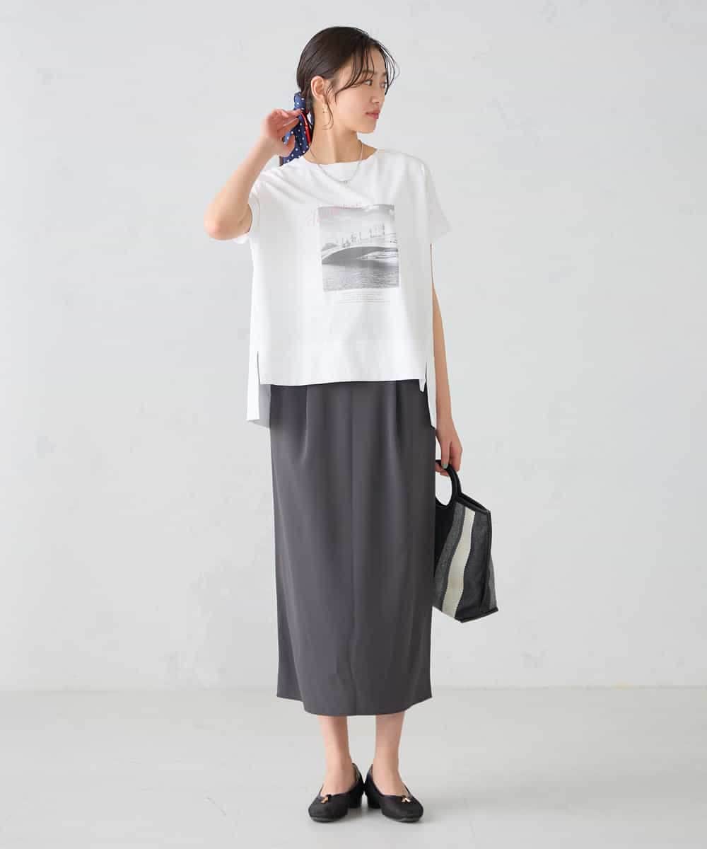 K2KGD39035 a.v.v(アー・ヴェ・ヴェ) ゆるプリントTシャツ ダークグレー（ロゴ）