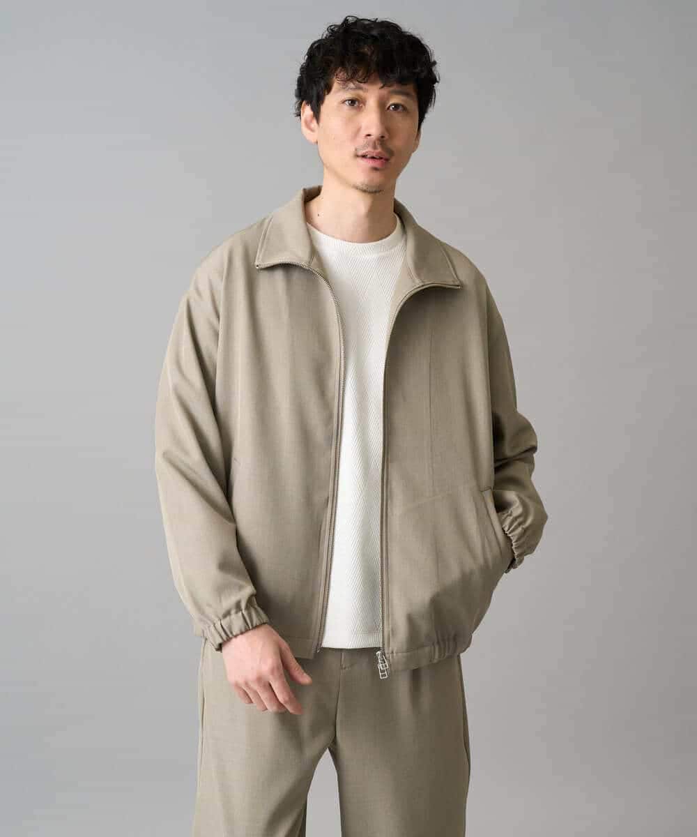 KHJED07129 a.v.v MEN(アー・ヴェ・ヴェ) ジップアップスタンドカラーブルゾン ベージュ