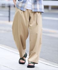 KHLGD49069 a.v.v MEN(アー・ヴェ・ヴェ) 大人の控えめワイドパンツ【接触冷感/ストレッチ】ベルトツキワイドテーパードチノパンツ【イージーケア/洗濯機で洗える/毛玉・シワになりにくい】 ベージュ