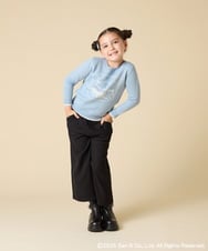 KJFAD80039 a.v.v KIDS(アー・ヴェ・ヴェ) [100-140]【a.v.v限定デザイン/しろくまとふろしきアート】すみっコぐらしジャカードニット ライトブルー
