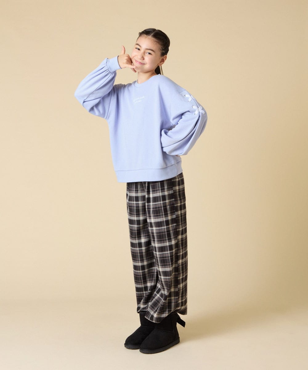 KJKAD36026 a.v.v KIDS(アー・ヴェ・ヴェ) [120-160]【人気NO.1トップス！/袖レースアップ/プチロゴ/通学にもオススメ】レースアップスリーブトレーナー ライトブルー