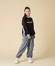 KJKLA42039 a.v.v KIDS(アー・ヴェ・ヴェ) [130-160]【切り替えバイカラー/スポーティ】配色切り替えロゴトレーナー グリーン